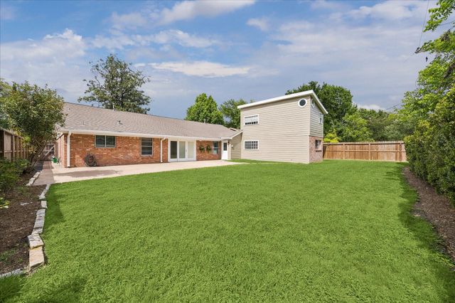 9777 Larston Street, Houston, TX 77055