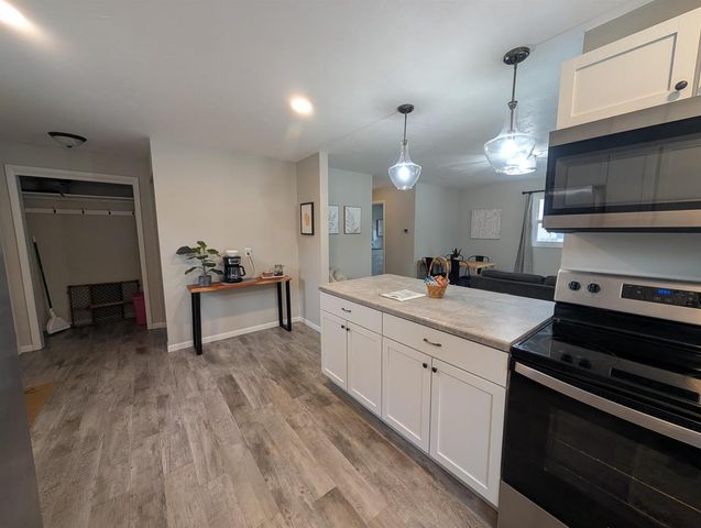 227 E WINNEBAGO STREET, Appleton, WI 54911