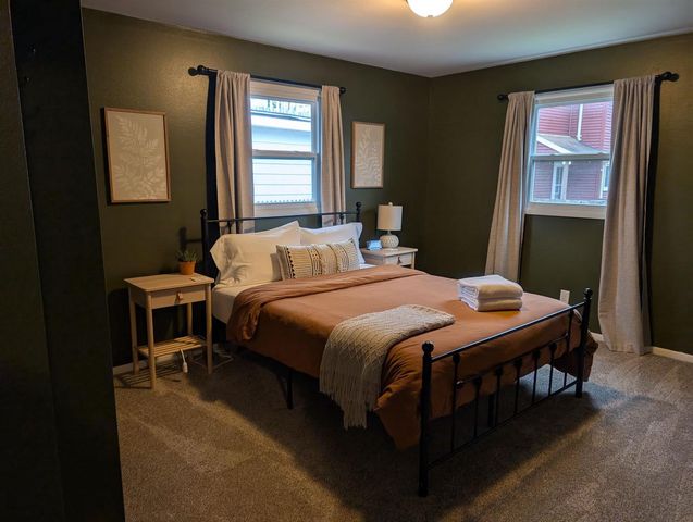 227 E WINNEBAGO STREET, Appleton, WI 54911