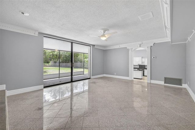 305 BANNOCKBURN AVENUE, Temple Terrace, FL 33617