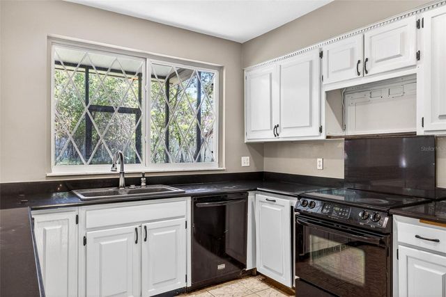 305 BANNOCKBURN AVENUE, Temple Terrace, FL 33617
