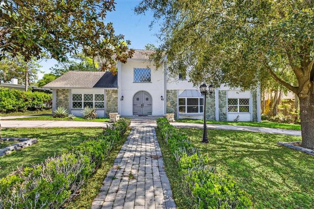 305 BANNOCKBURN AVENUE, Temple Terrace, FL 33617