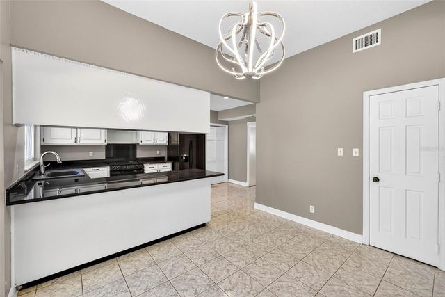 305 BANNOCKBURN AVENUE, Temple Terrace, FL 33617
