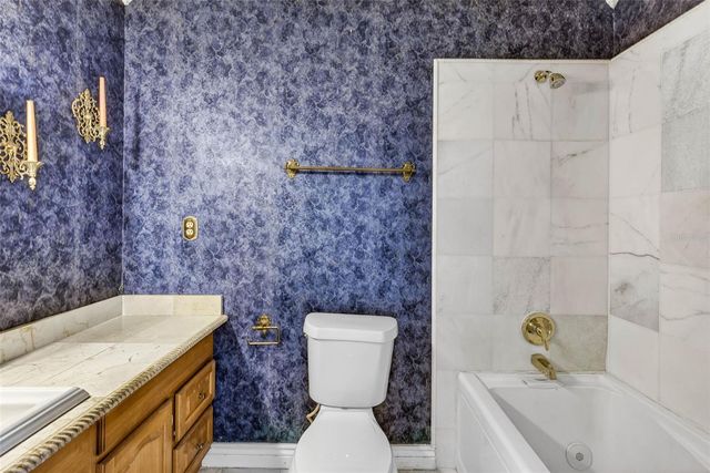 305 BANNOCKBURN AVENUE, Temple Terrace, FL 33617