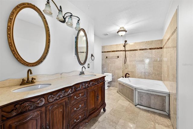 305 BANNOCKBURN AVENUE, Temple Terrace, FL 33617
