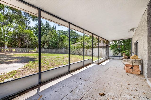 305 BANNOCKBURN AVENUE, Temple Terrace, FL 33617