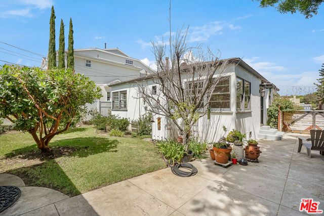 2128 Ashland Avenue, Santa Monica, CA 90405