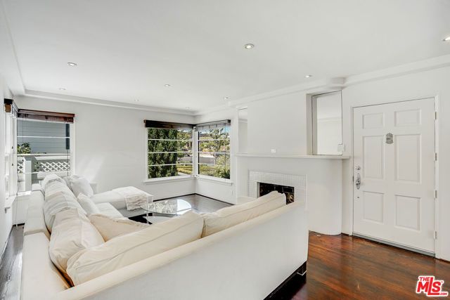 2128 Ashland Avenue, Santa Monica, CA 90405