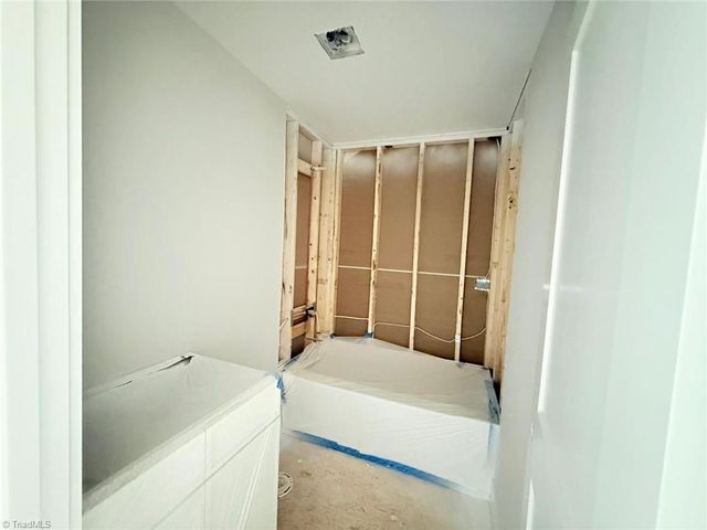 2860 Saint Giles Court, High Point, NC 27262