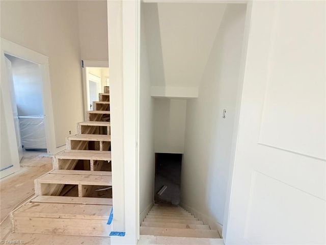 2860 Saint Giles Court, High Point, NC 27262