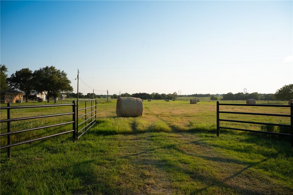 7303 Bickham Cemetery Road, Bryan, TX 77808 — exterior
