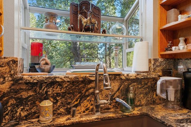 27054 Skyview Ct, Pioneer, CA 95666