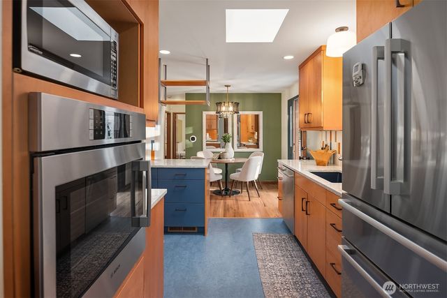 14655 22nd Avenue SW, Burien, WA 98166