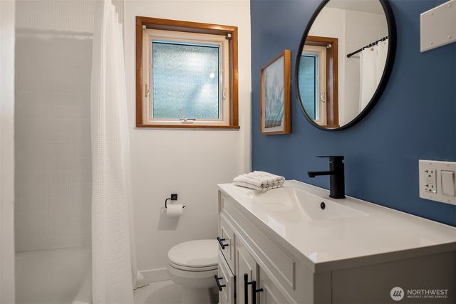 14655 22nd Avenue SW, Burien, WA 98166