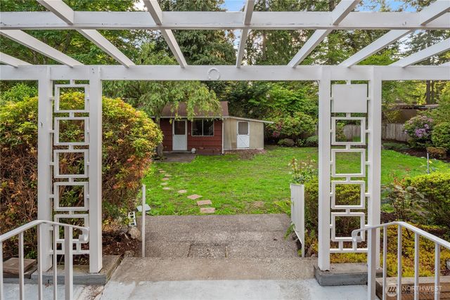 14655 22nd Avenue SW, Burien, WA 98166