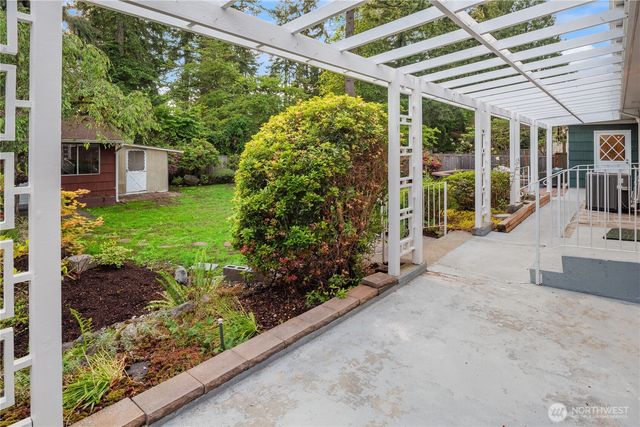 14655 22nd Avenue SW, Burien, WA 98166