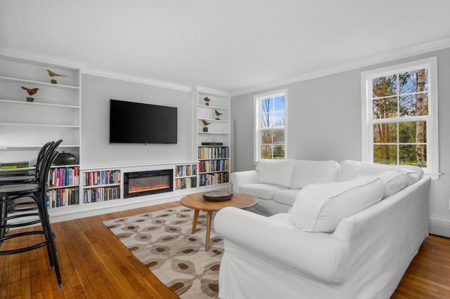 4332 Main Street, Barnstable, MA 02630