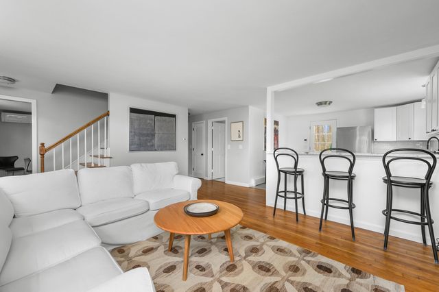 4332 Main Street, Barnstable, MA 02630