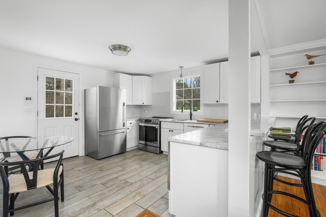 4332 Main Street, Barnstable, MA 02630