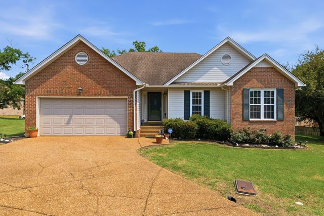 3512 Pinwheel Dr, Antioch, TN 37013