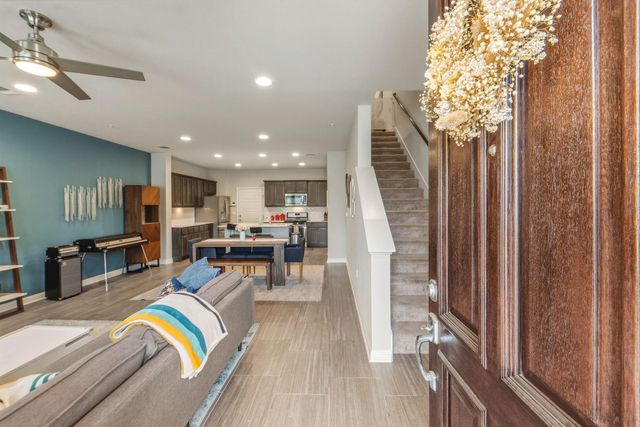 6814 E Riverside DR 34, Austin, TX 78741