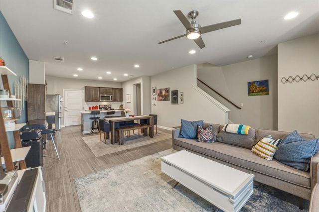 6814 E Riverside DR 34, Austin, TX 78741