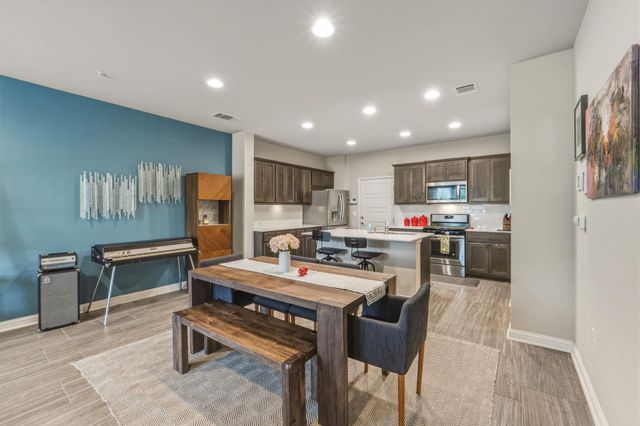 6814 E Riverside DR 34, Austin, TX 78741