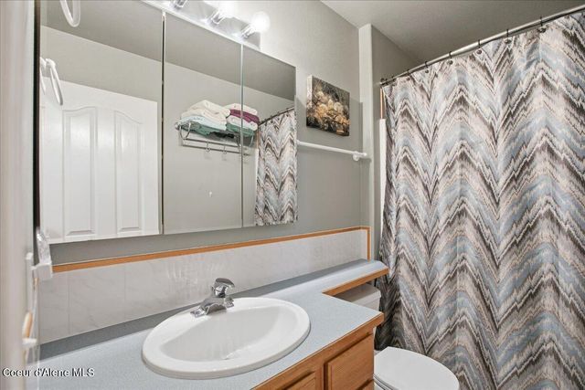 2744 N WHITE PINES DR, Coeur D'alene, ID 83815