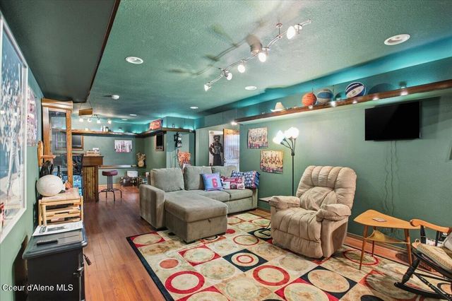 2744 N WHITE PINES DR, Coeur D'alene, ID 83815