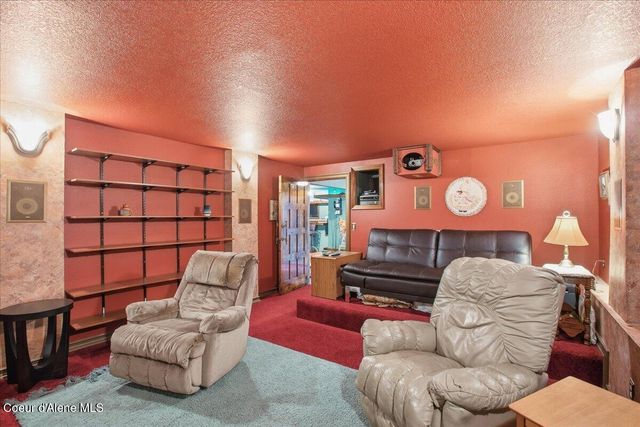 2744 N WHITE PINES DR, Coeur D'alene, ID 83815