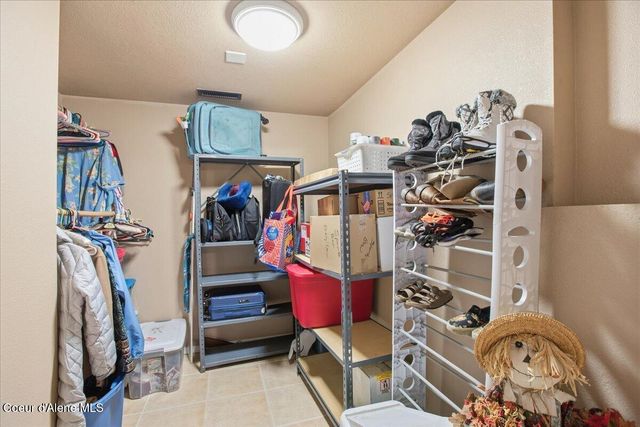 2744 N WHITE PINES DR, Coeur D'alene, ID 83815