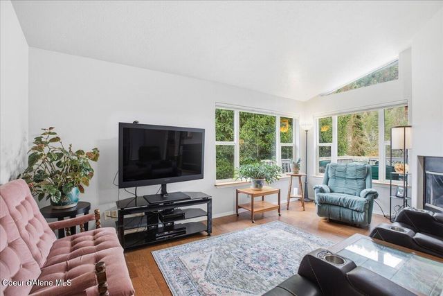 2744 N WHITE PINES DR, Coeur D'alene, ID 83815