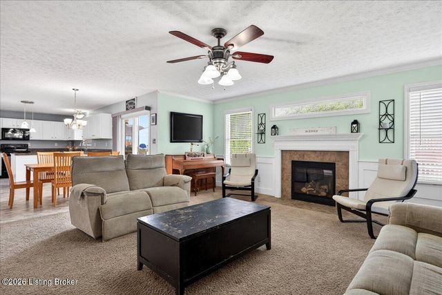 210 St Regis Dr, Shelbyville, KY 40065
