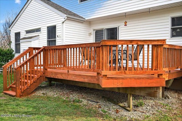 210 St Regis Dr, Shelbyville, KY 40065