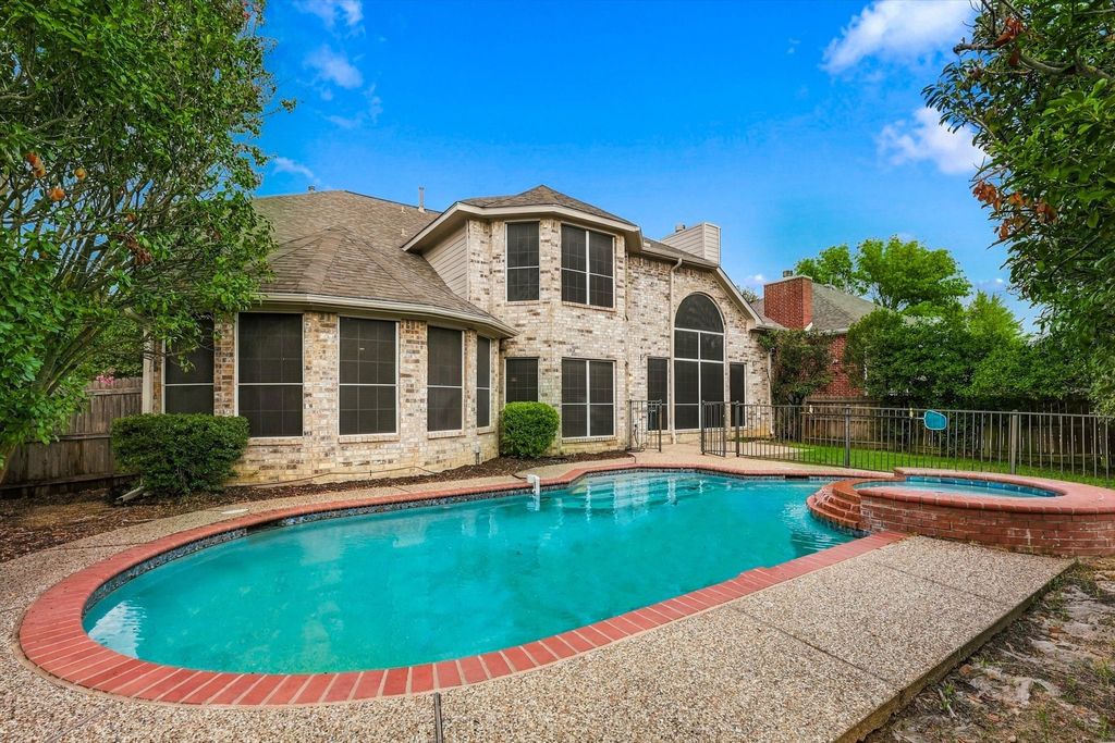 2412 Clearwood Lane, Flower Mound, TX 75028 — photo 2