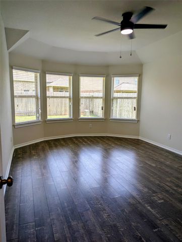 2331 Shoal Valley Lane, Richmond, TX 77469