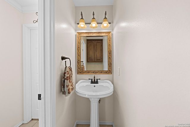 5818 Lyndhurst Drive, San Angelo, TX 76901