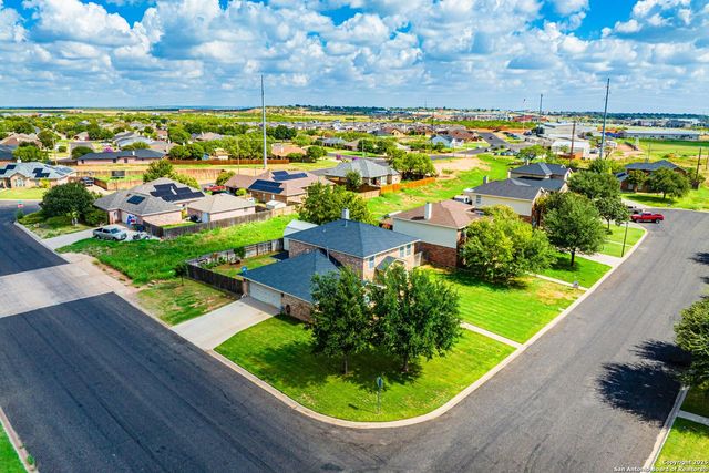 5818 Lyndhurst Drive, San Angelo, TX 76901