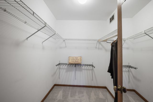 11133 East Road E, Palos Hills, IL 60465