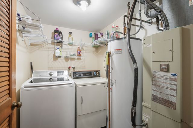 11133 East Road E, Palos Hills, IL 60465