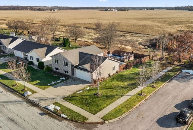 6201 W 136th Place, Cedar Lake, IN 46303