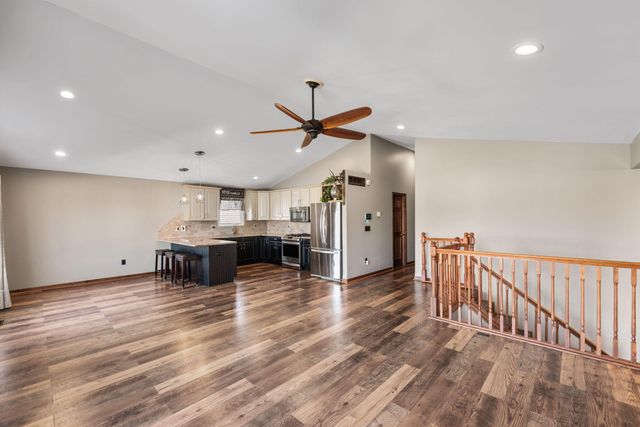 6201 W 136th Place, Cedar Lake, IN 46303