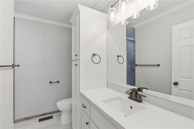 417 N Ridge Avenue, Liberty, MO 64068