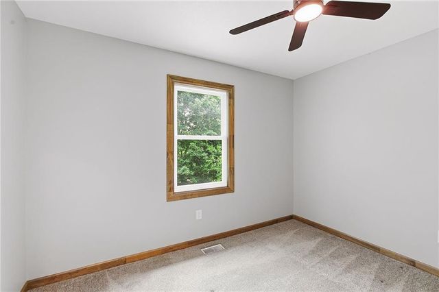 417 N Ridge Avenue, Liberty, MO 64068