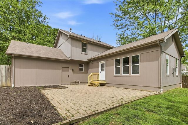 417 N Ridge Avenue, Liberty, MO 64068