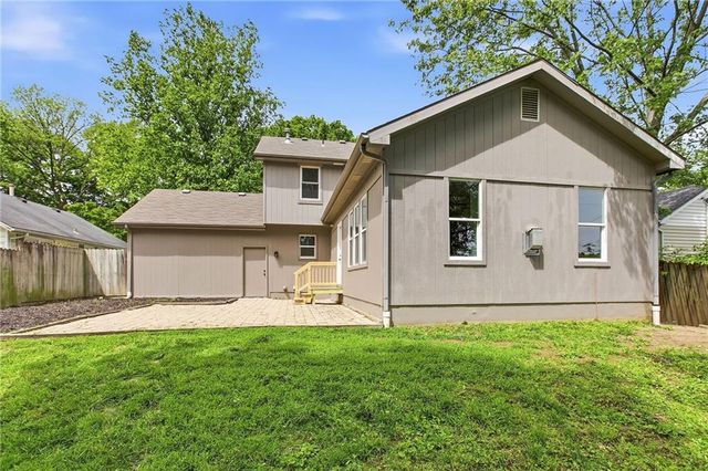 417 N Ridge Avenue, Liberty, MO 64068