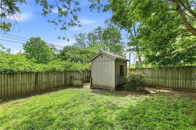 417 N Ridge Avenue, Liberty, MO 64068