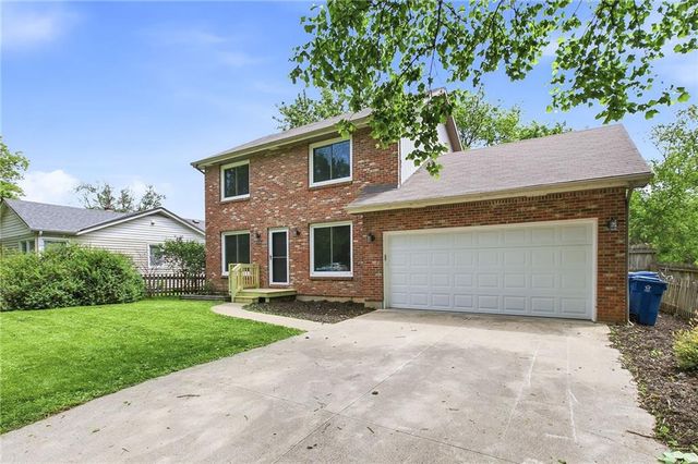 417 N Ridge Avenue, Liberty, MO 64068