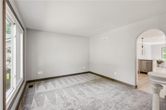 417 N Ridge Avenue, Liberty, MO 64068