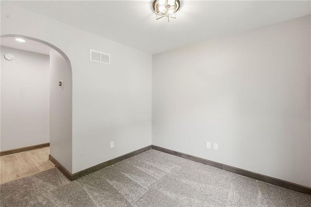 417 N Ridge Avenue, Liberty, MO 64068